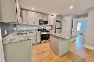 5 Greystone Ave #5 1