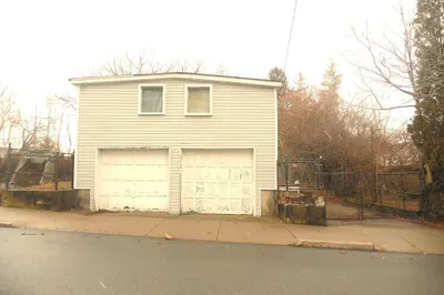 0 Buffinton Street 1