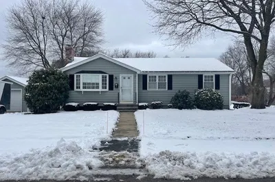 3 Lasallette Rd 1