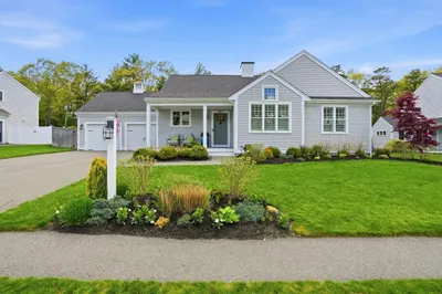 30 Stone Gate Dr 1