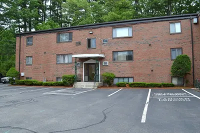 77 NIcholas Rd #I 1