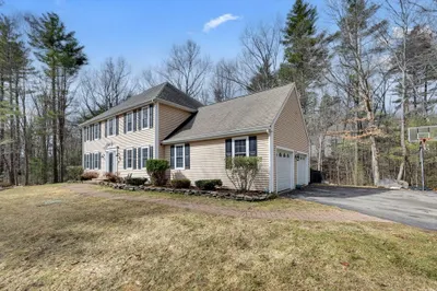 24 Evergreen Ln 1