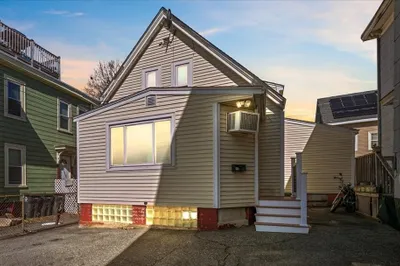 43 6th Ave