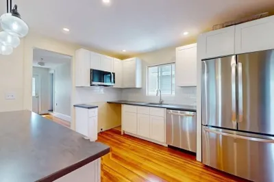 30 Saint Mary St #2