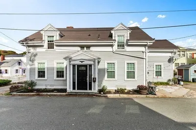 2 Winchester Ct