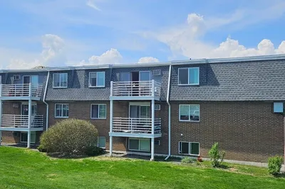 145 Essex Ave #322