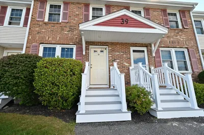 39 Foxmeadow Ave #DD 1