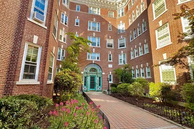 1572 Massachusetts Ave #31