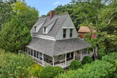 18 Puritan Road 1