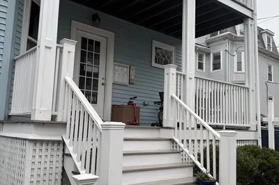5 Newton Street #1