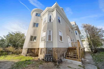 17 Magnolia Square 1
