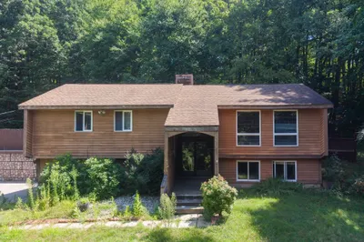 426 Cronin Rd 1