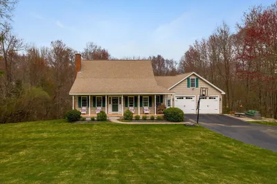 14 Wamsutta Ridge Road 1