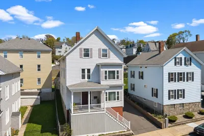 613 Durfee St 1