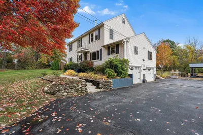 73 N Common Rd 1