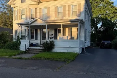 10 Schley St #2