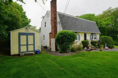52 Prescott St 1