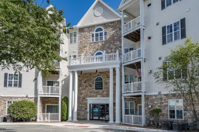 21 Hampshire Rd #115
