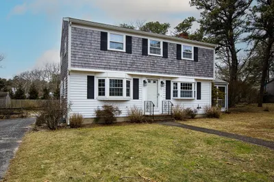 17 Neil Rd