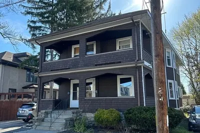 10 Harding Ave #1