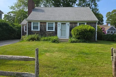 22 Cypress St 1