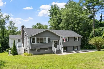 25 William G Dr