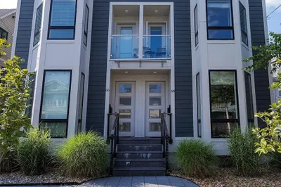 66-68 Hooker St #66 1