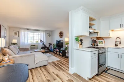 15 Staples Ave #46