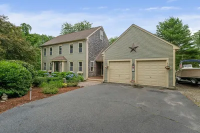 12 Hillcrest Rd 1