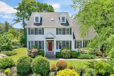 8 Holly Ln 1