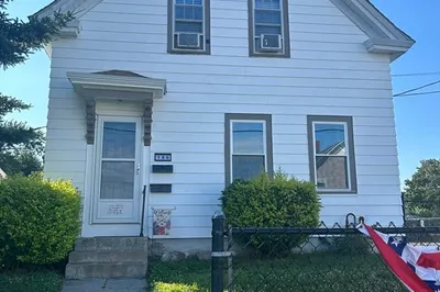 186 School St #1 1