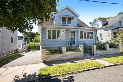 6 Englewood Rd 1