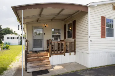 556 Central St #73 1