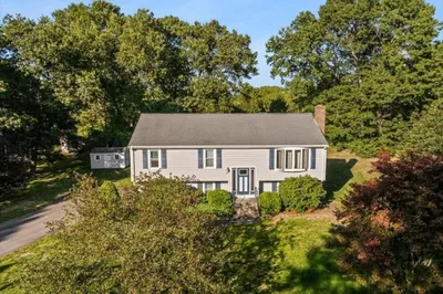 20 Stanley Ave 1