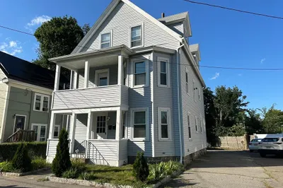 24 Moore St #2