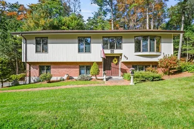 152 Brentwood Drive 1