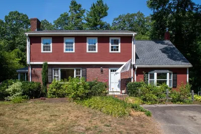 24 Ichabod Ln