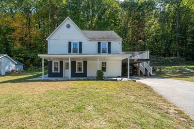 199 W Main St 1
