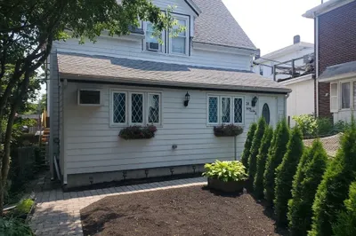 24-r Spring Garden St 1