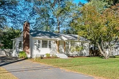11 Great Lake Dr 1