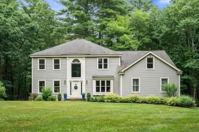 11 Rose Way