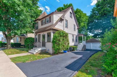 165 Whitwell St 1