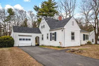 1139 Washington St. (crnr Bonnie Rd