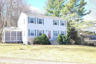 18 Mountain View Dr 1