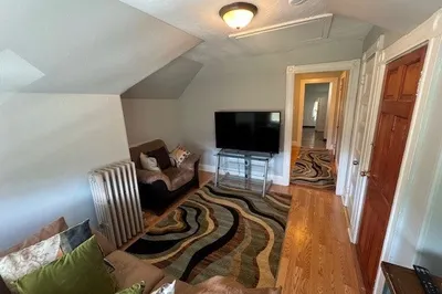 10 Mildred Ave #3