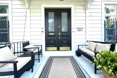 26 Clifford St #1