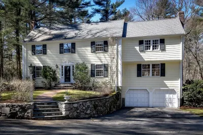 9 Saddle Ridge Rd