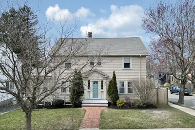 40 Robin St 1