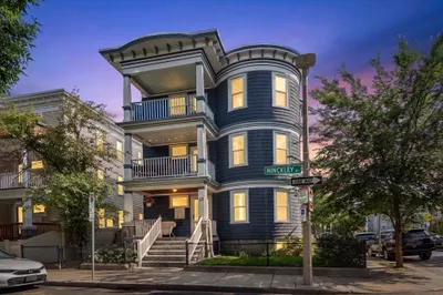 26 Hinckley St #1 1