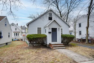 942 Highland Avenue 1